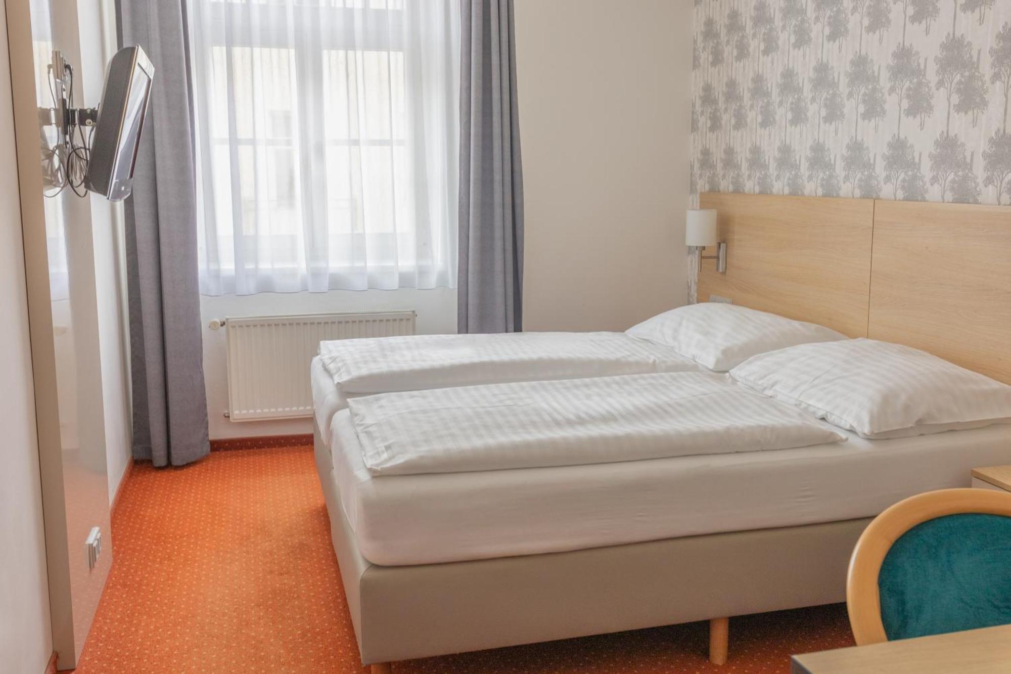 Hotel Flora Mariánské Lázně Esterno foto